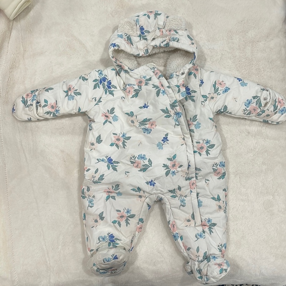 Baby girl 6-9 month snow coat